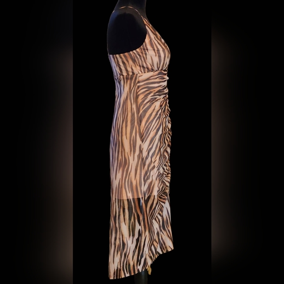 Socialite size S tan dress - Picture 2 of 10